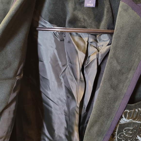 Tommy Hilfiger Green Monogrammed Velvet Blazer with Navy Trim Size 4 - Picture 4 of 8